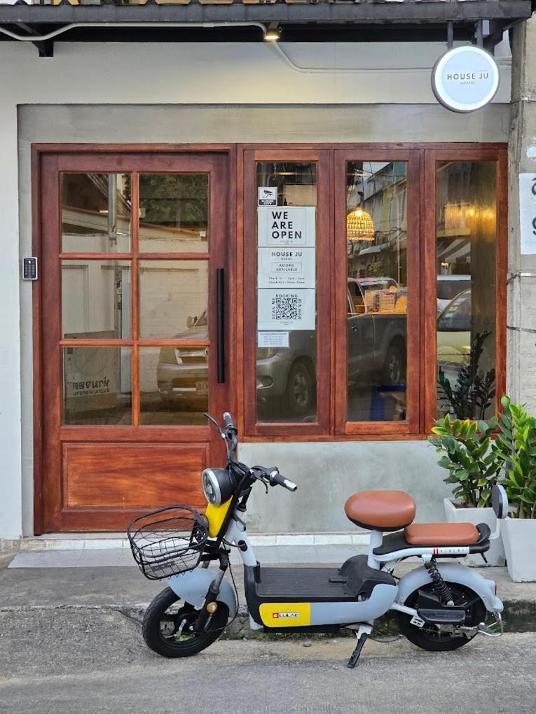 House Ju Hostel Bangkok Ngoại thất bức ảnh