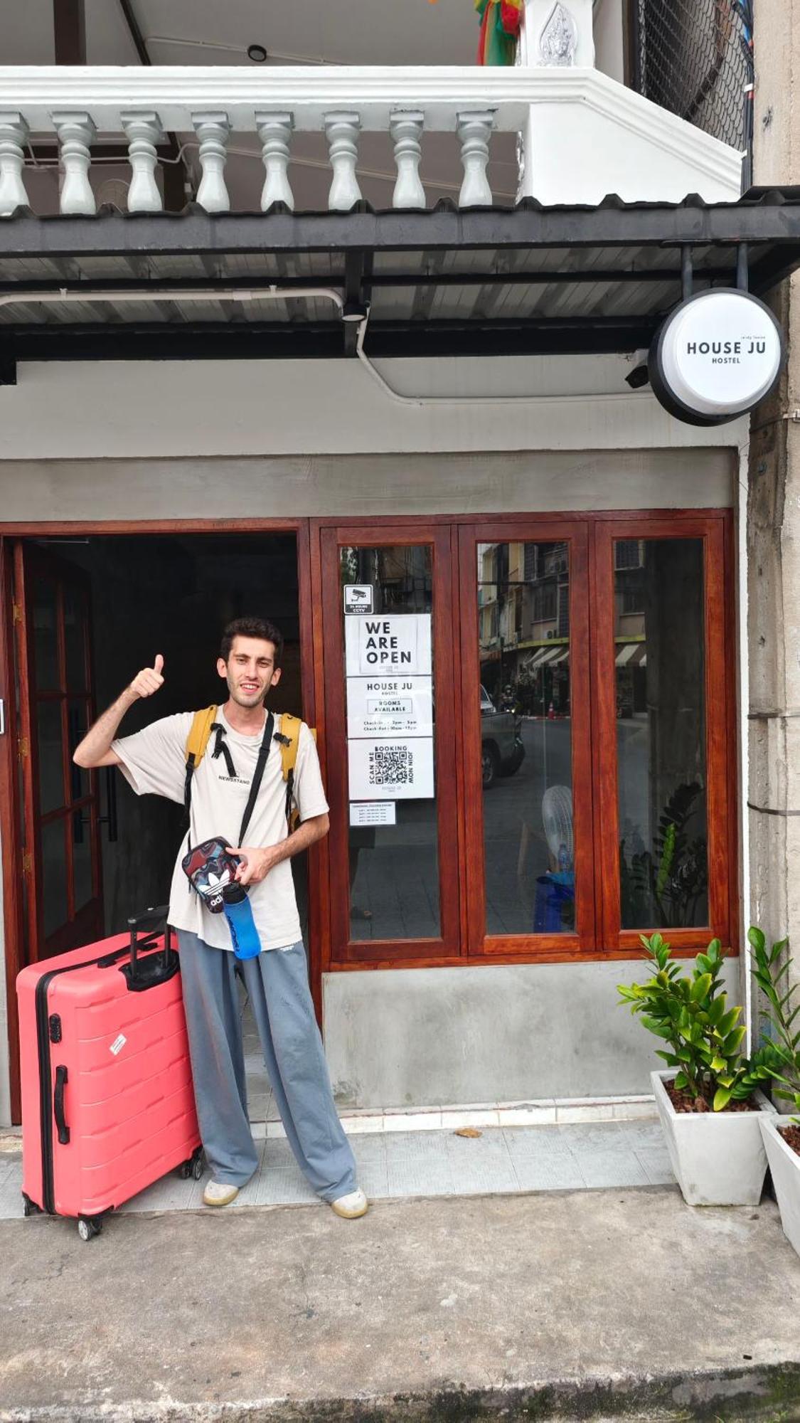 House Ju Hostel Bangkok Ngoại thất bức ảnh