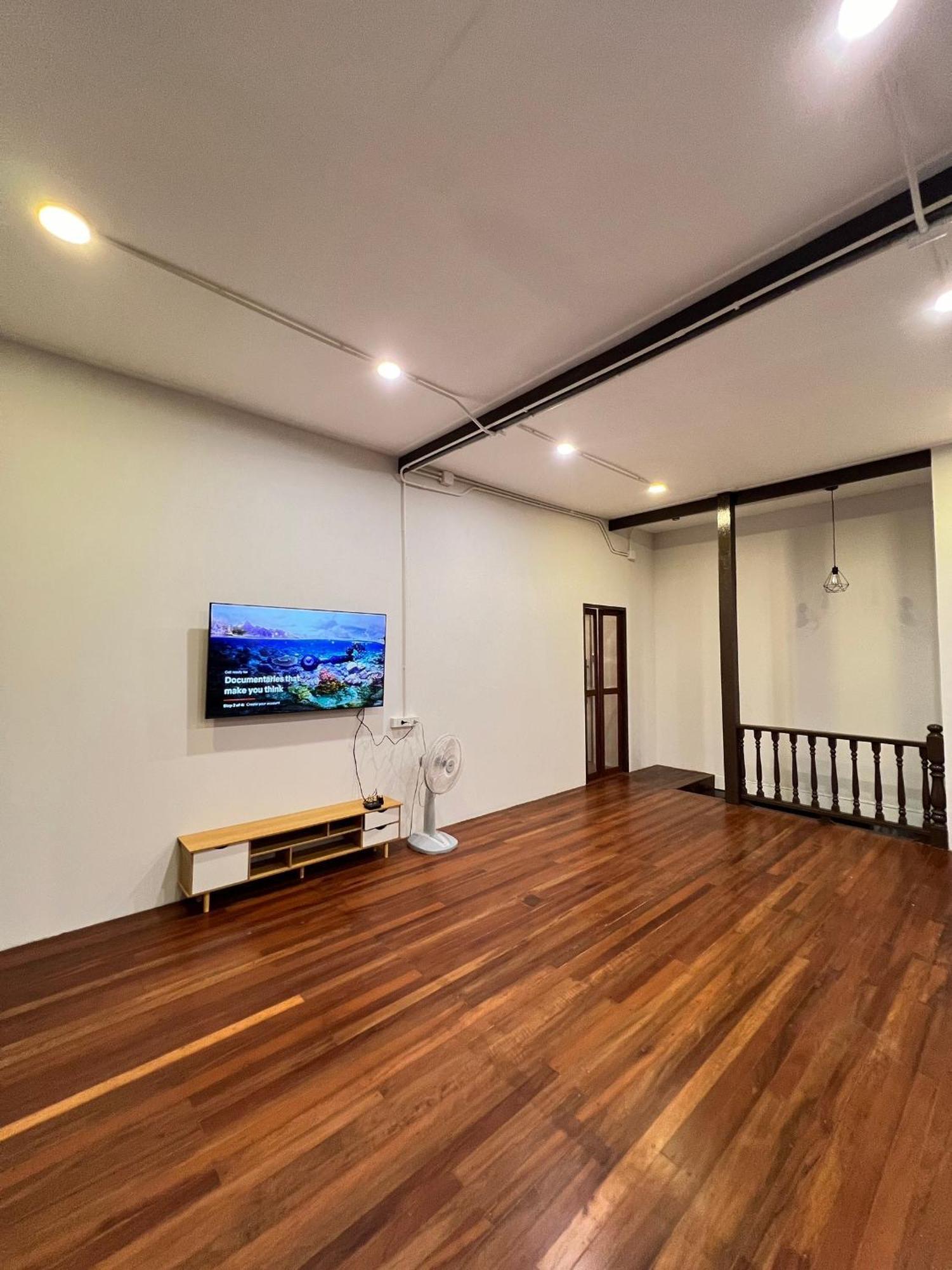 House Ju Hostel Bangkok Ngoại thất bức ảnh