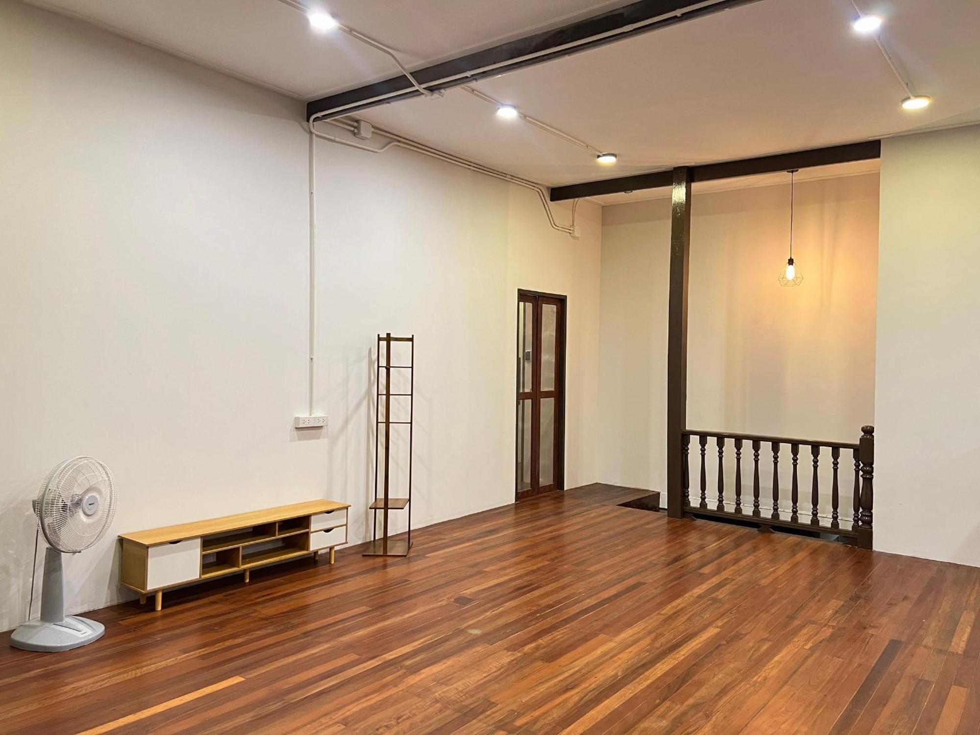 House Ju Hostel Bangkok Ngoại thất bức ảnh