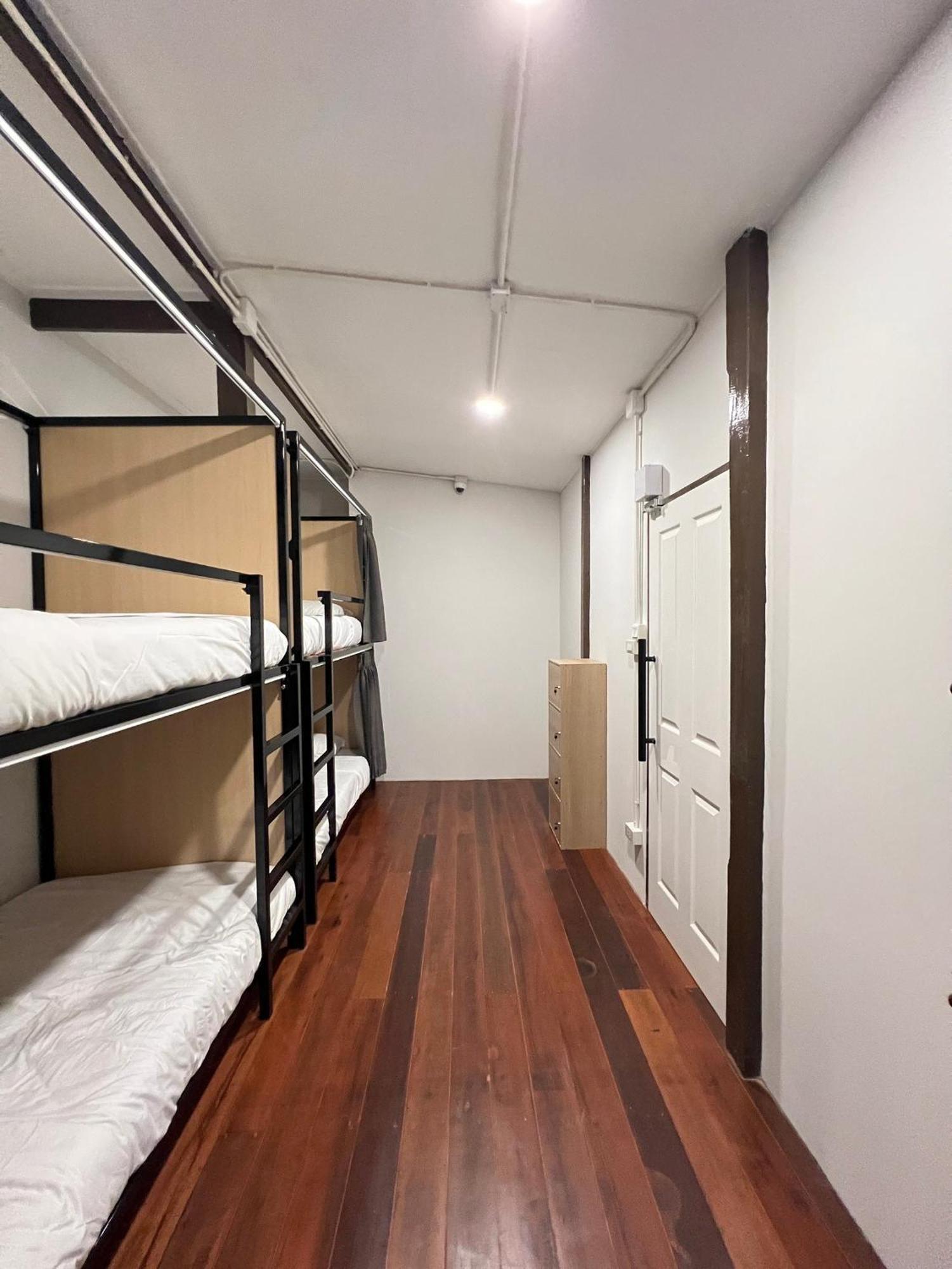 House Ju Hostel Bangkok Ngoại thất bức ảnh