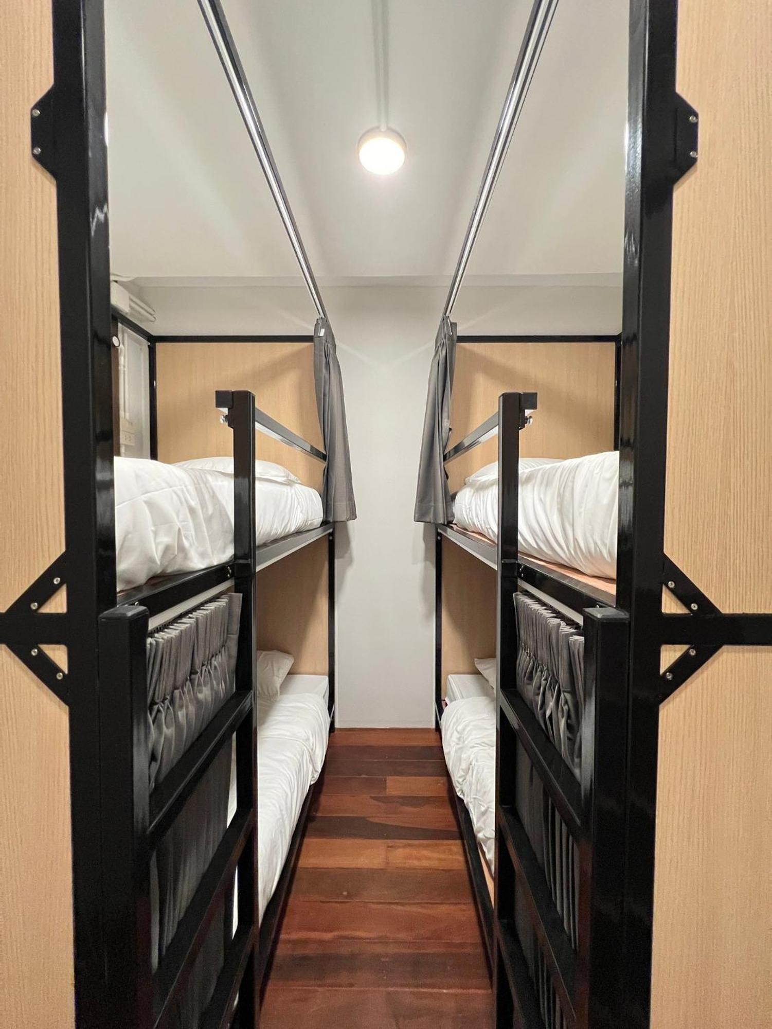House Ju Hostel Bangkok Ngoại thất bức ảnh