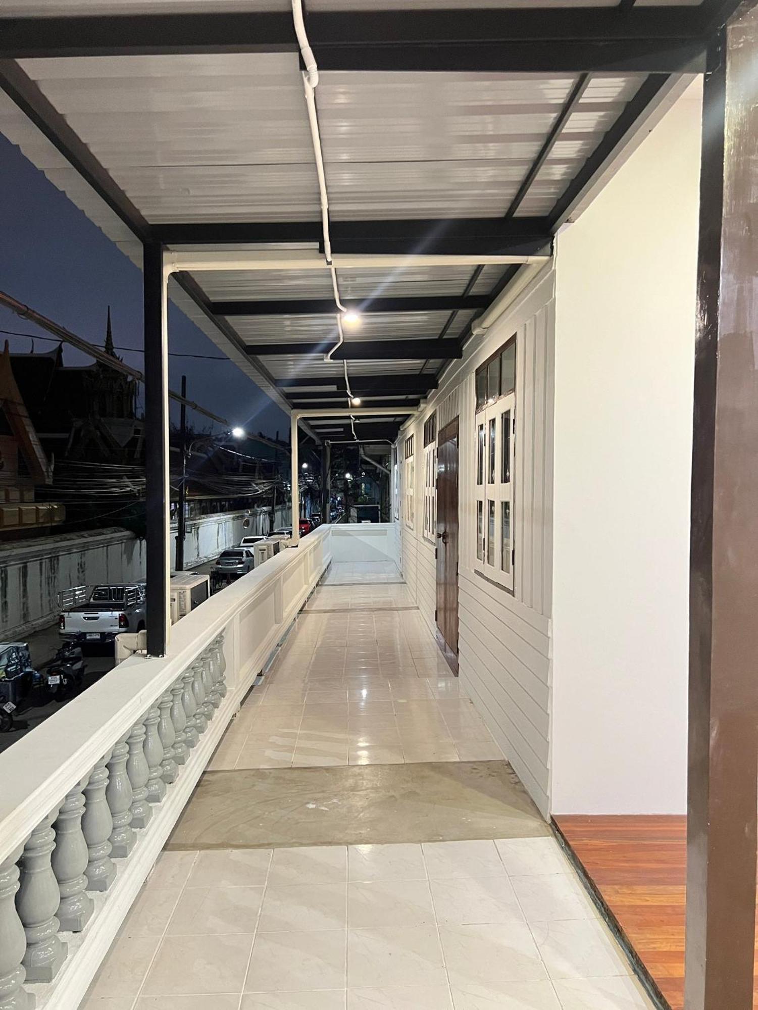 House Ju Hostel Bangkok Ngoại thất bức ảnh