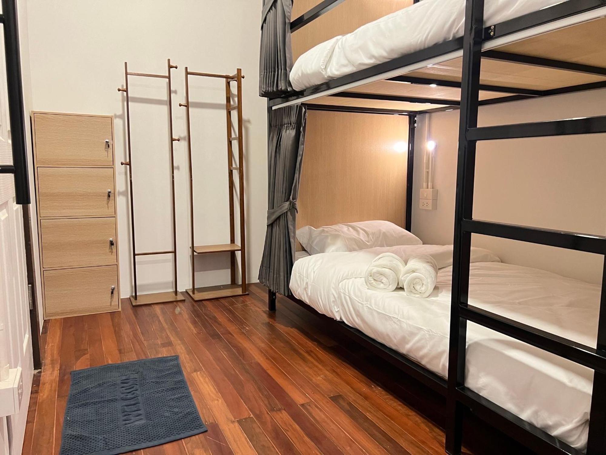 House Ju Hostel Bangkok Ngoại thất bức ảnh