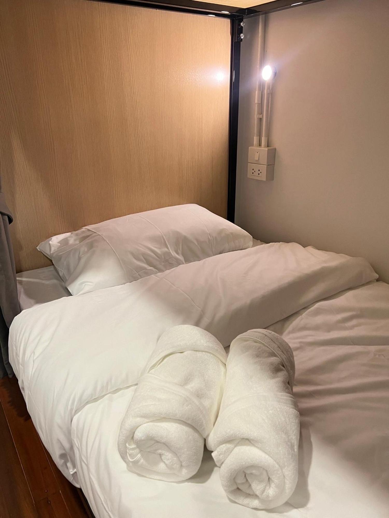 House Ju Hostel Bangkok Ngoại thất bức ảnh