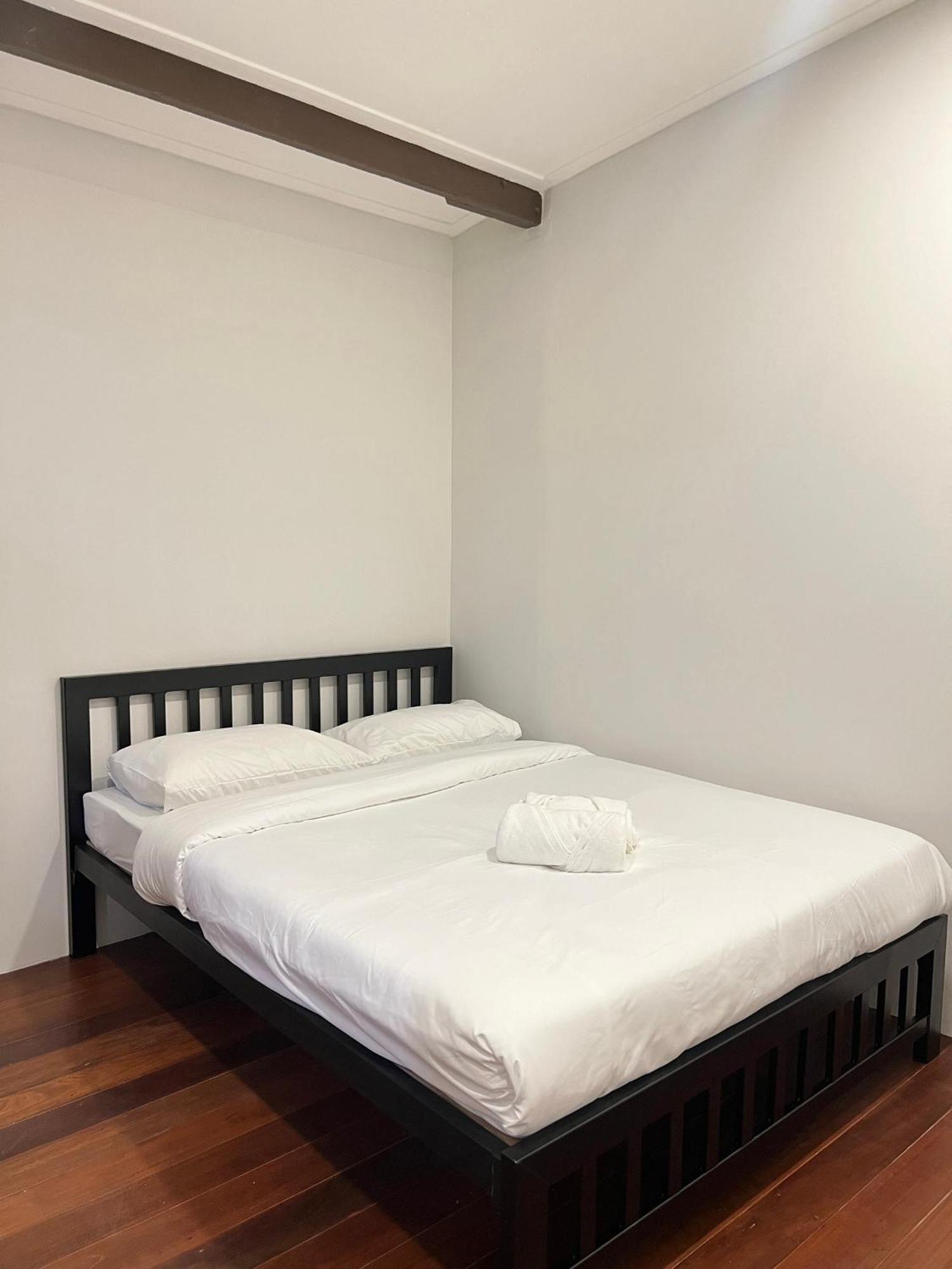 House Ju Hostel Bangkok Ngoại thất bức ảnh